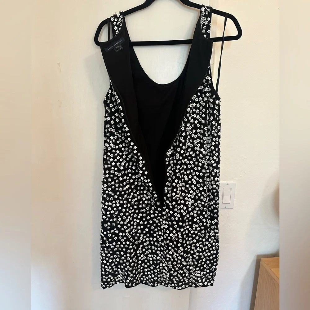 French Connection Dorothy Drape Beaded Floral Dress Size 12 - Picture 5 of 9